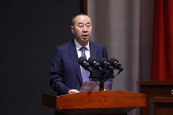 东正化工荣获“博爱模范”称号 董事长任战